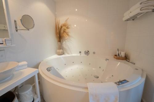 Bliss Boutique Hotelにあるバスルーム