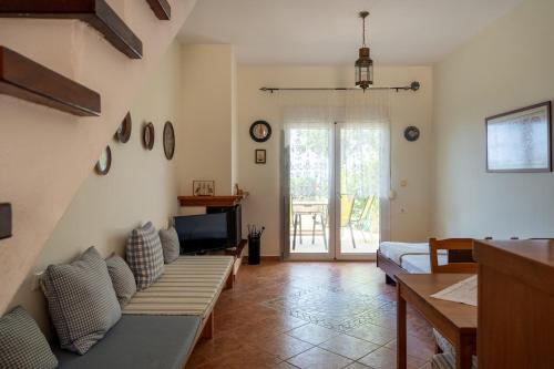 Blue Pearl-Beachfront Maisonette