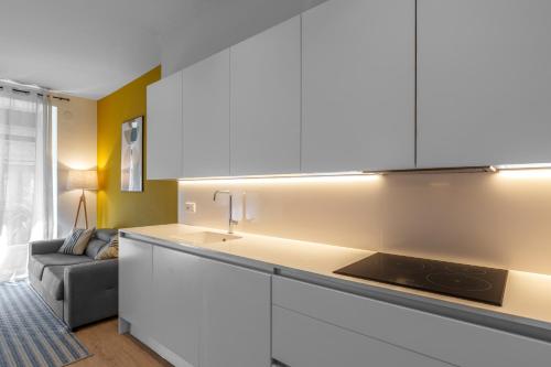 ARRASATE SUITE by Sweet Home SS Rentals