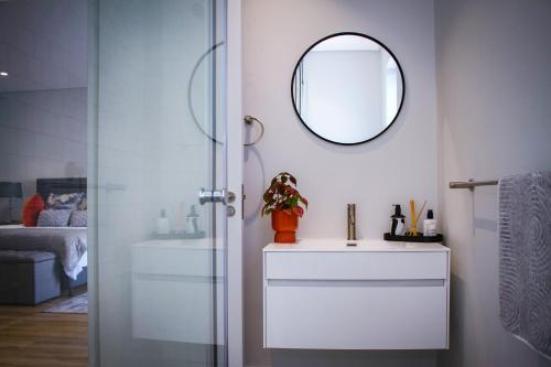Ένα μπάνιο στο Upmarket Room