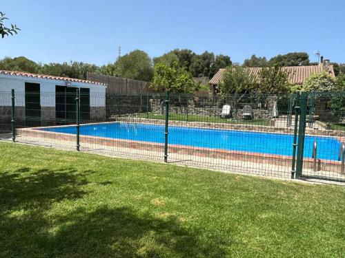 Chalet con piscina y playa a 5 min