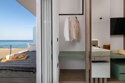 Μια τηλεόραση ή/και κέντρο ψυχαγωγίας στο Elysian Luxury Residence