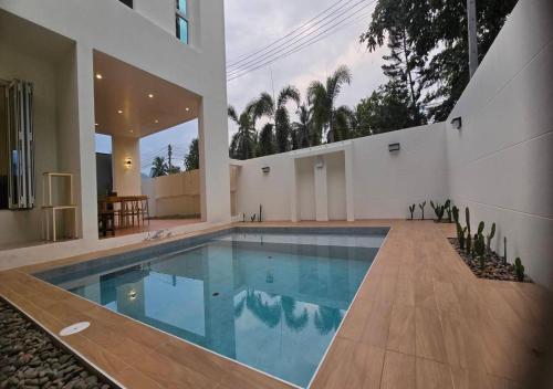 Πισίνα στο ή κοντά στο Cactus Villa 2024, 4 BEDROOM