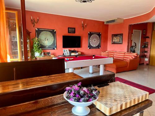 Televisyen dan/atau pusat hiburan di Panoramic B&B
