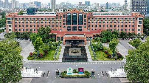 Bangunan di mana terletaknya hotel