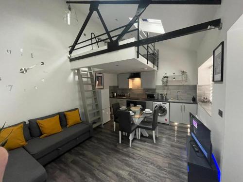 Χώρος καθιστικού στο Modern and Stylish Apartment