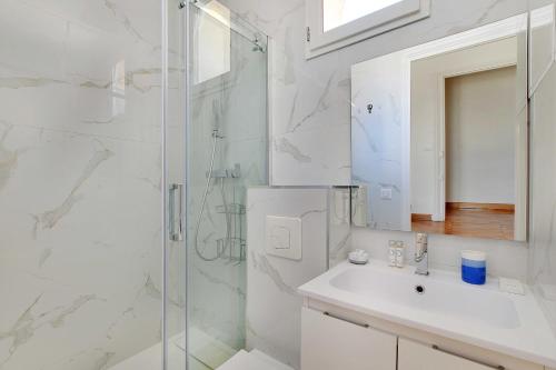 Modern Apartment - 2BD 4P - Louvre Marais