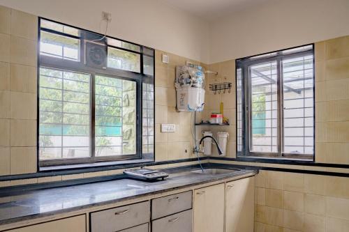 Kuchyň nebo kuchyňský kout v ubytování Casa Kalista Luxe 4BHK w Jacuzzi