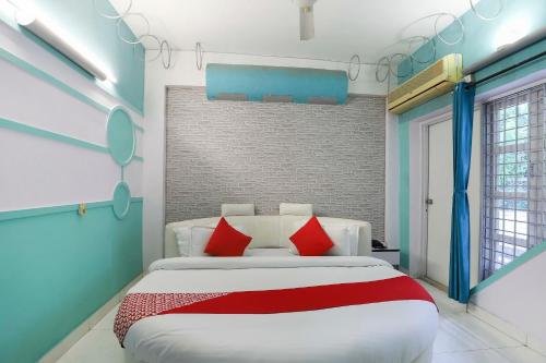 Gallery image of Hotel O Nova Dumas Homestay in Surat