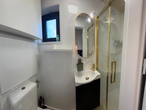 Ένα μπάνιο στο Wyspiarze - Tiny House Wyspa Sobieszewska