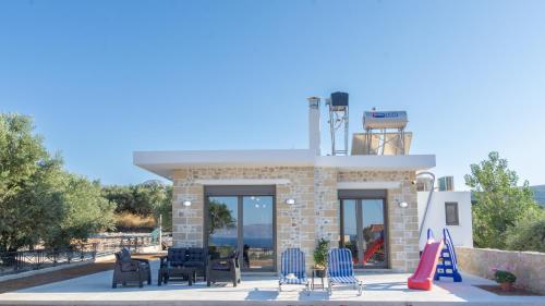 ''Filoxenia'' of the 11 Brothers