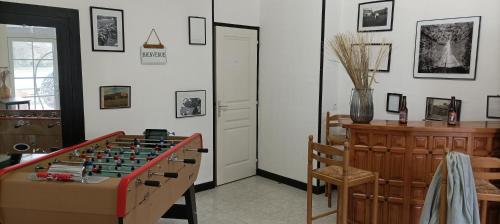 Η αίθουσα παιχνιδιών του Manoir gite 34 à 45 personnes 30 minutes zoo beauval, chambord, center parc