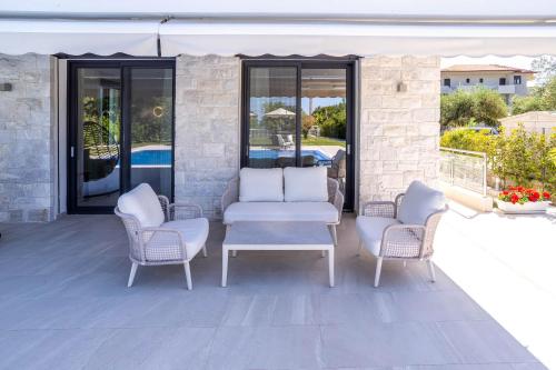 Gallery image of Gabbiano Villas Pefkochori in Pefkohori