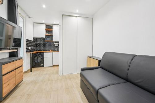Magnifique studio rénové métro Paris 2pers