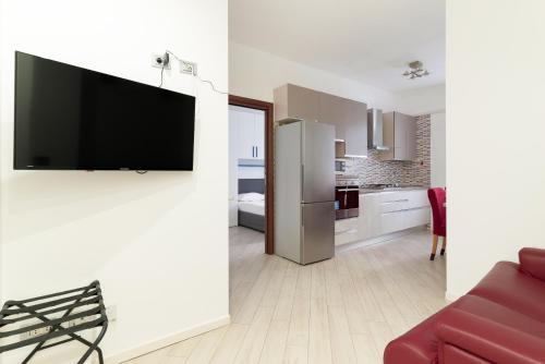 Kuchyň nebo kuchyňský kout v ubytování GuestHost - Bright Apartment near MM2 Lambrate