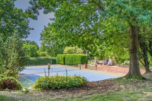 Taman di luar 2 Bed in Nayland oc-b32342