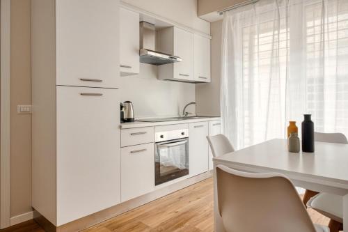 Hostmate - Milano - Imperia's Serenity - Romolo