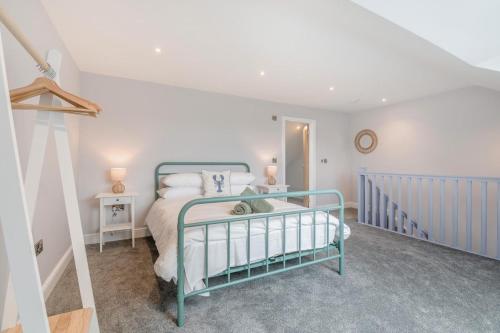 a bedroom with a bed in the corner of a room at 1 Bed in Marishes oc-l32534 in Kirby Misperton