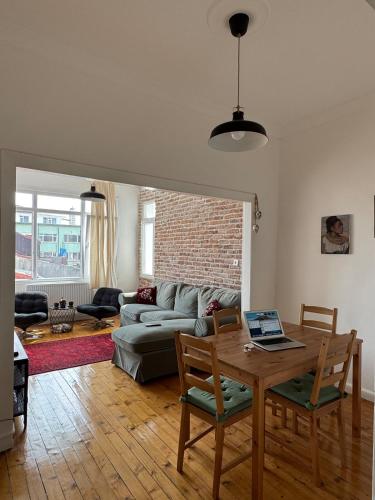 The Kinyas House - Apartment in Kadıköy Historical Fishermen's Market