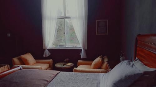 Photo de la galerie de l'établissement Habitación amplia y luminosa en cerro Concepción, à Valparaíso