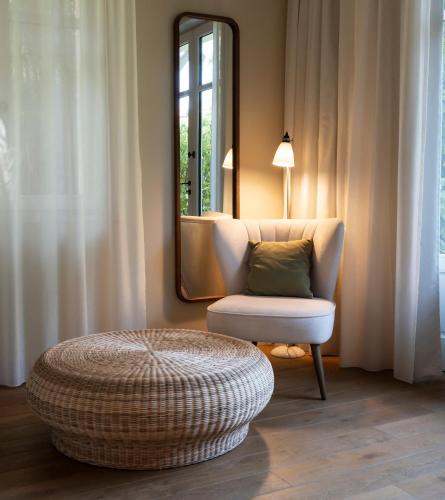 Ein Sitzbereich in der Unterkunft La Villa du Moulleau