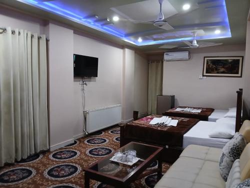 Gambar di galeri bagi Zamzamz Hotel di Quetta