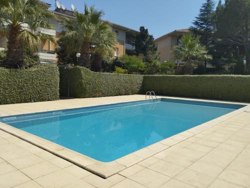 Bazén v ubytování Résidence calme avec piscine nebo v jeho okolí