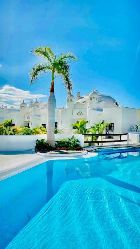 Elegant Villa - Oceanview, Heated pool