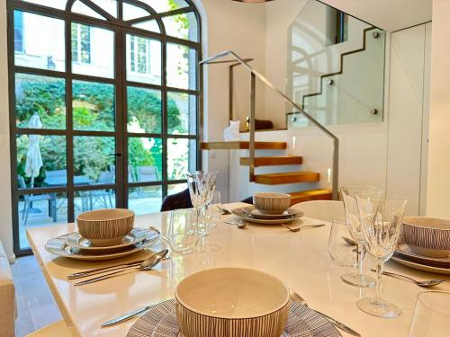 La Verrière du Palais - Triplex contemporain avec jardin