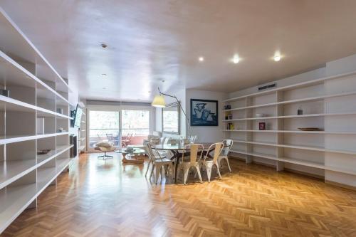 Apartment Barcelona Rentals - Classic Bonanova Apartment