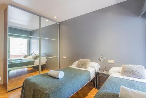 Apartment Barcelona Rentals - Classic Bonanova Apartment