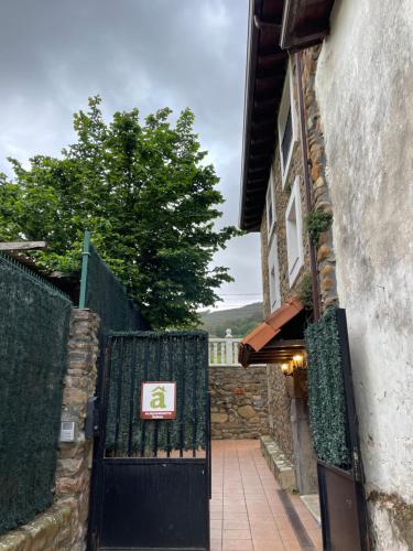 Afbeelding uit fotogalerij van Compuerta Otañes in Otañes
