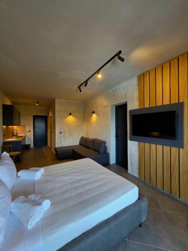 Postel nebo postele na pokoji v ubytování Tearida Hotel and Suites