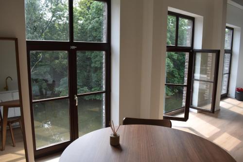 Landskap semula jadi dekat dengan apartmen