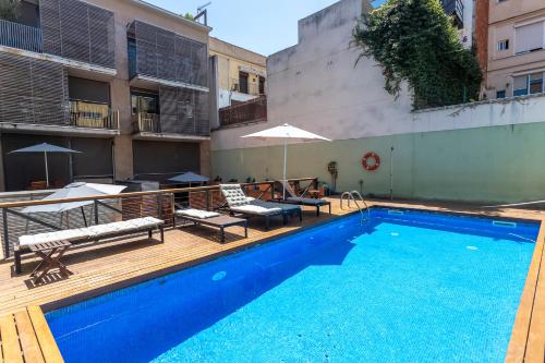 My Space Emirates - Bright Apartment in Gracia with shared Pool