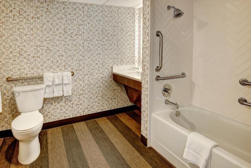 Vannituba majutusasutuses Holiday Inn East Windsor by IHG