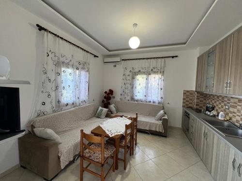 Zona d'estar a Leka Apartment