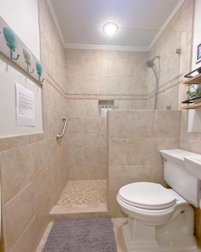 Coastal King at Seaside Villas Ocean View photo 15
