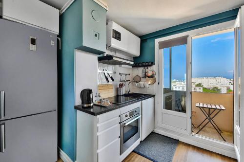 Le Jules Guesde, Appart traversant, 3ch , parking, 2mn à pied métro D Parilly
