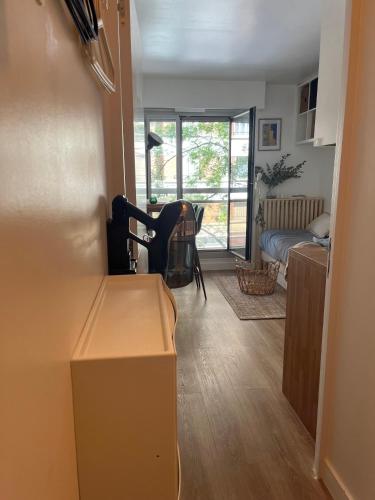 Appartement cosy à deux pas de la Cité Universitaire, accès direct RER B depuis l'aéroport, animaux acceptés