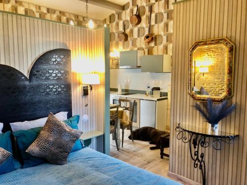 ILE D'OLERON, Suite'Appart Le Lys Martagon, Entrée et Terrasse Privée Proche de la Mer