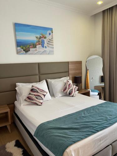 Gallery image of Almoudayna Hotel in Tichi