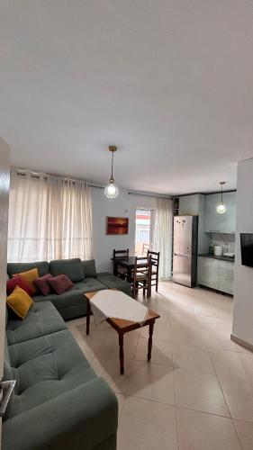 Bright Apartment 50m from the beach