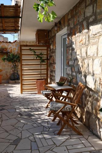 Provence Apartments