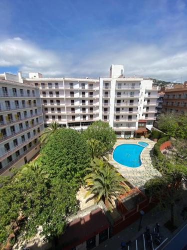 Ikebana Suite - Modern Apartment with Parking & Swimming Pool