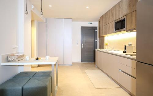 Nhà bếp/bếp nhỏ tại Almyres Luxurious Residences