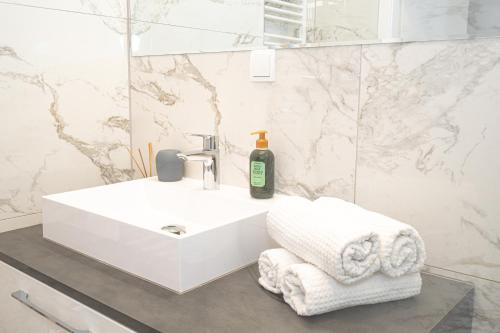 Koupelna v ubytování Central Apartment next to Hauptbahnhof Hbf