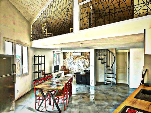 -Belle vue-Villa duplex-AC-jardin-parking