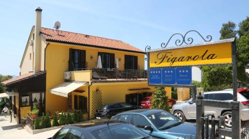 Rooms Figarola