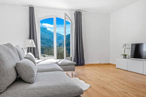 Luxury Villa for 8, private pool, airco, sea and mountain views